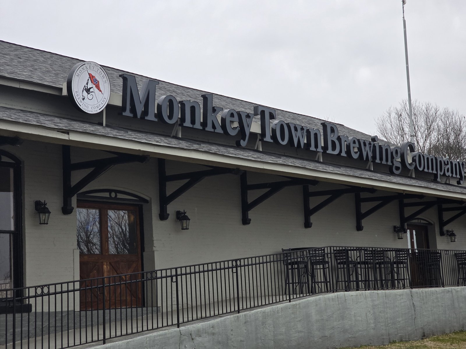 Monkey Town Brewing & Restaurant - Loudon